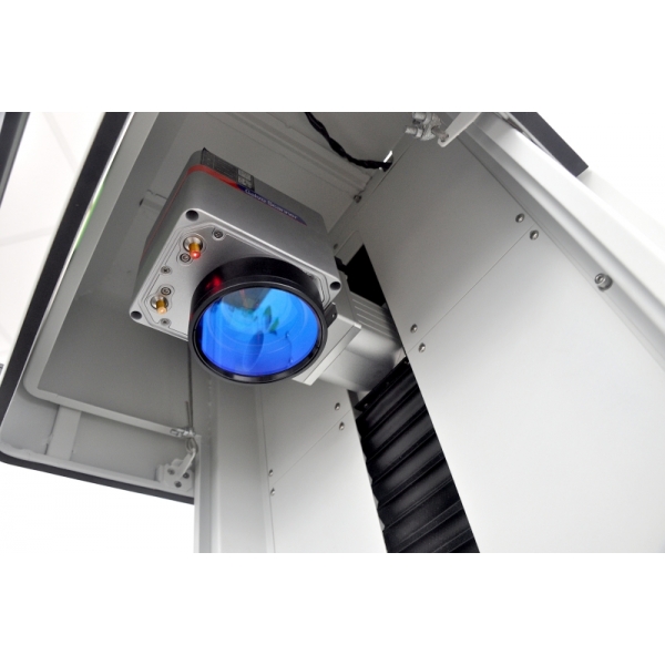 Značkovací laserový gravírovací stroj Fiber Laser s bezpečnostným krytom 30W RAYCUS 200x200 mm